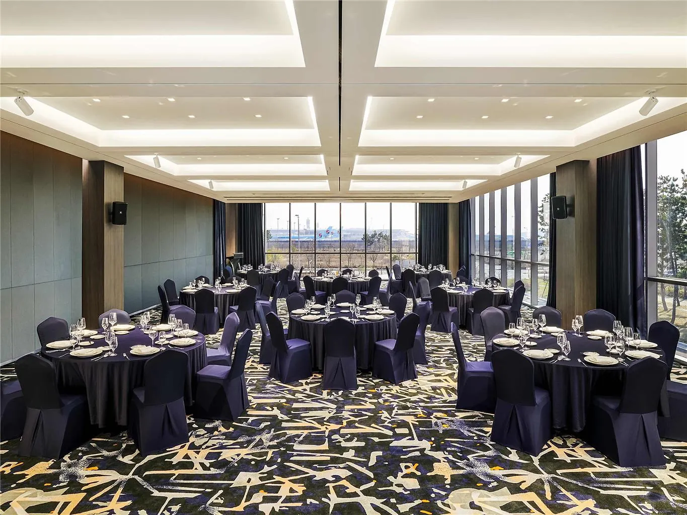 Ibis Styles Ambassador Incheon Airport T2 Hotel 4*,