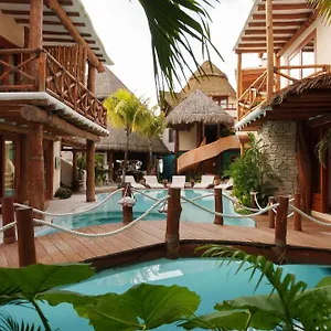 casa-las-tortugas-petit-beach-spa.quintano-roohotels.com/