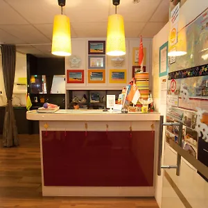River Hostel Singapore
