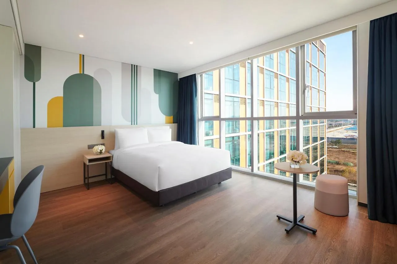 ホテル Ibis Styles Ambassador Incheon Airport T2 4*,