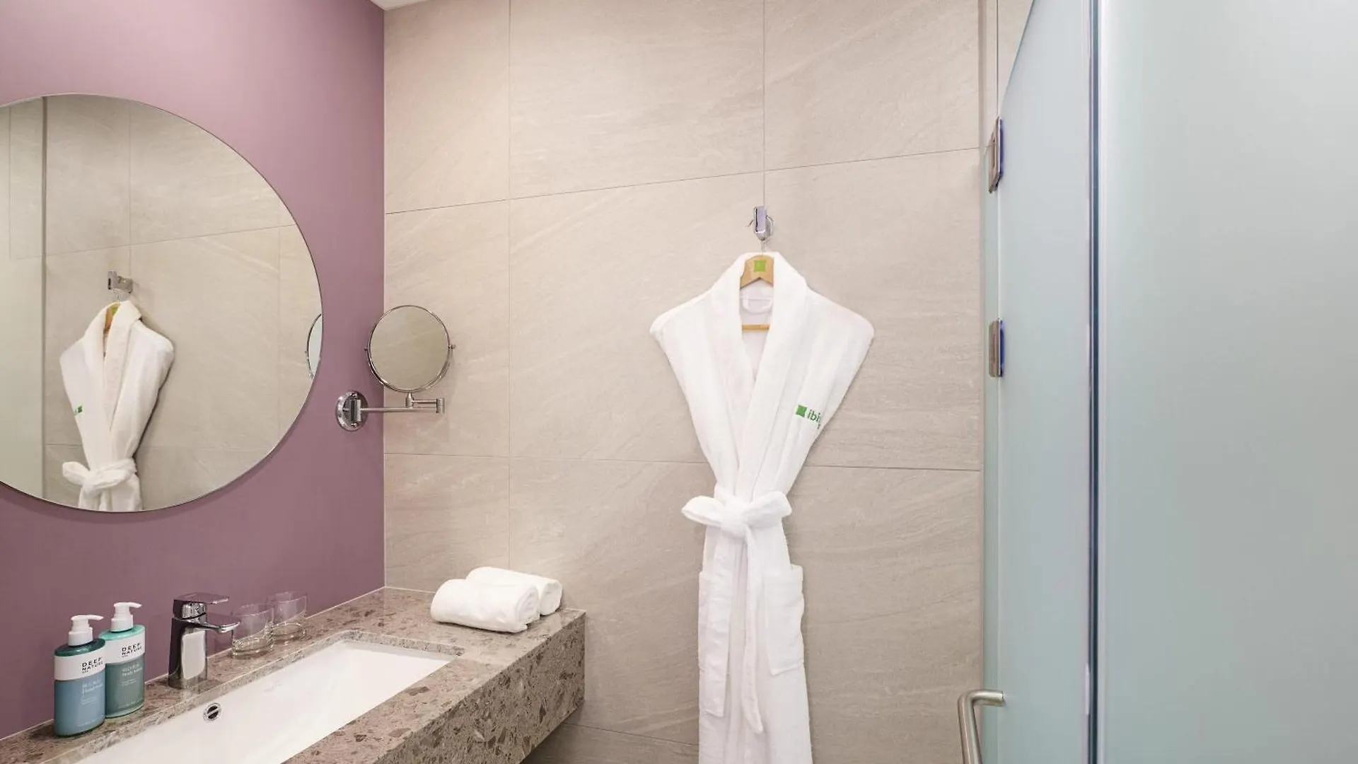 ホテル Ibis Styles Ambassador Incheon Airport T2